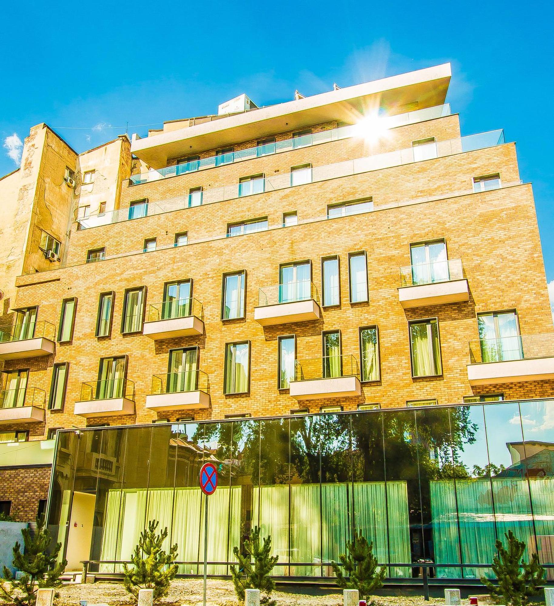 Central Carol Aparthotel 2 Bukares Bagian luar foto