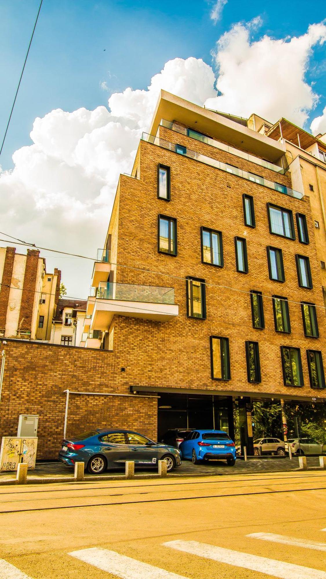 Central Carol Aparthotel 2 Bukares Bagian luar foto